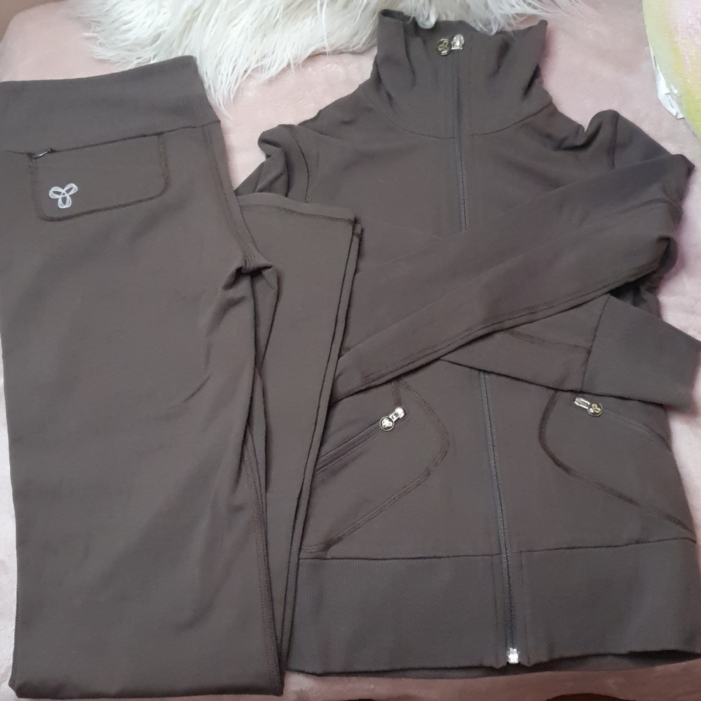 Aritzia TNA track suit set